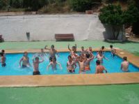 Niños en la piscina de Las Paulas