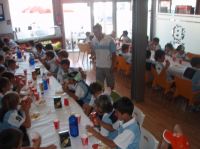 Comiendo en la Pista de Hielo